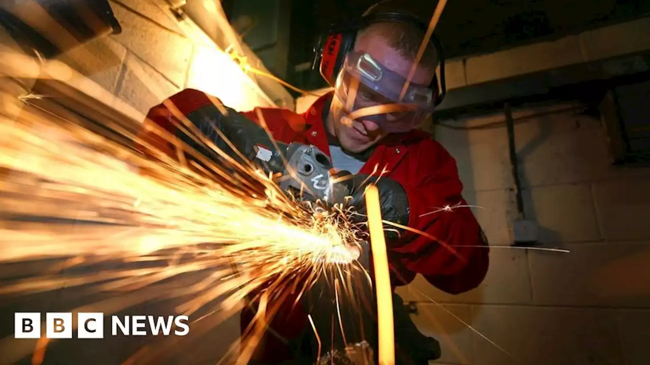 Warning apprentices quitting over quality of schemes