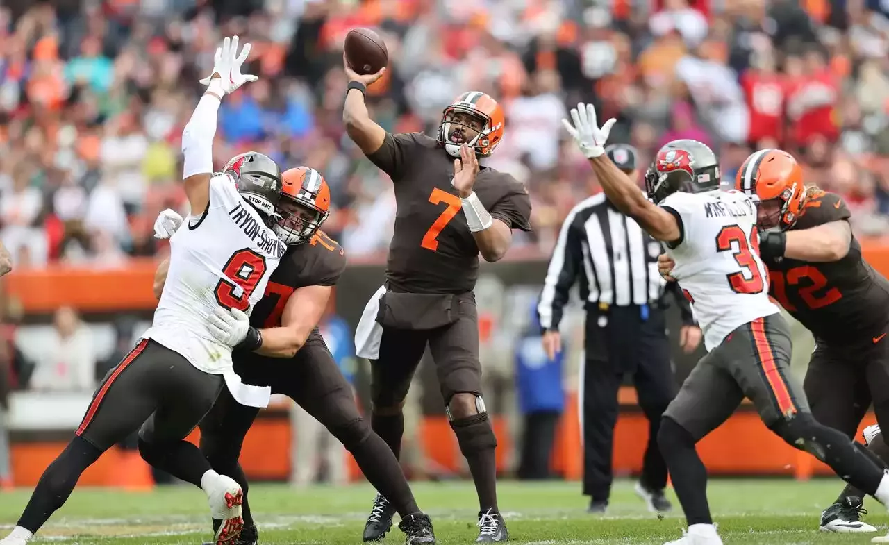 Why Amari Cooper could have some big catches for the Browns against the Bucs:  Ashley Bastock 