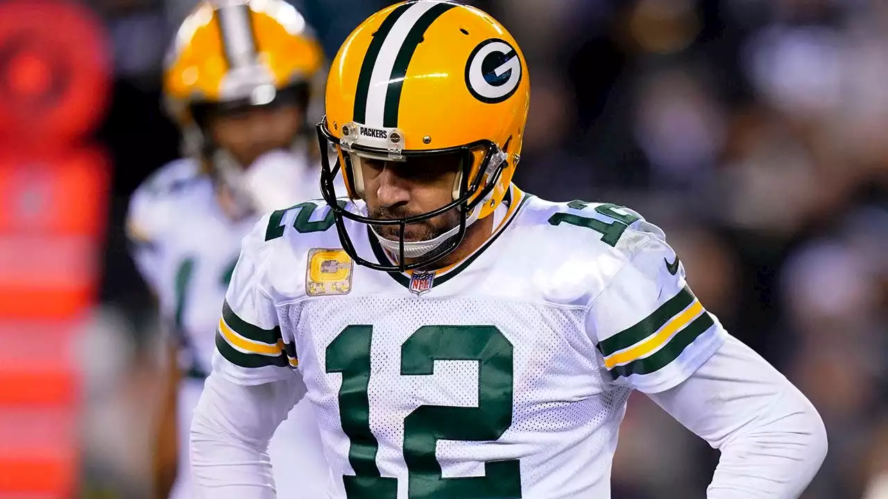 Packers' Aaron Rodgers details rib injury, expects to play next week if tests check out