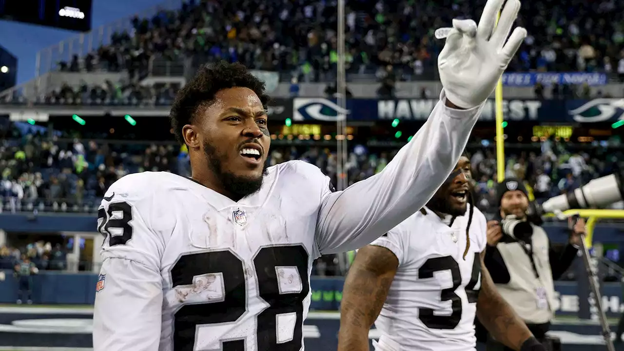 Raiders' Josh Jacobs credits heckler for sending him off on historic day: 'You turnt me up'