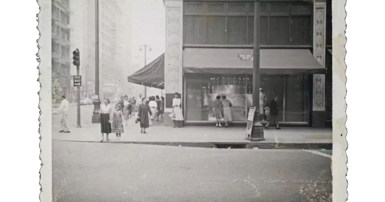 This photo of a busy intersection in Downtown L.A. is a meditation on infinity