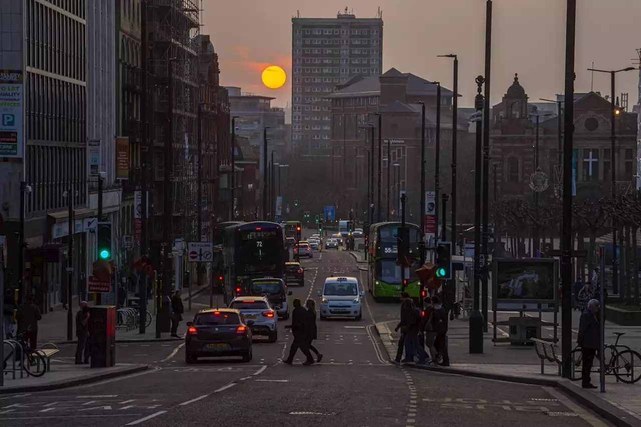 All bus route changes and cancellations facing Leeds services with the Headrow set to shut