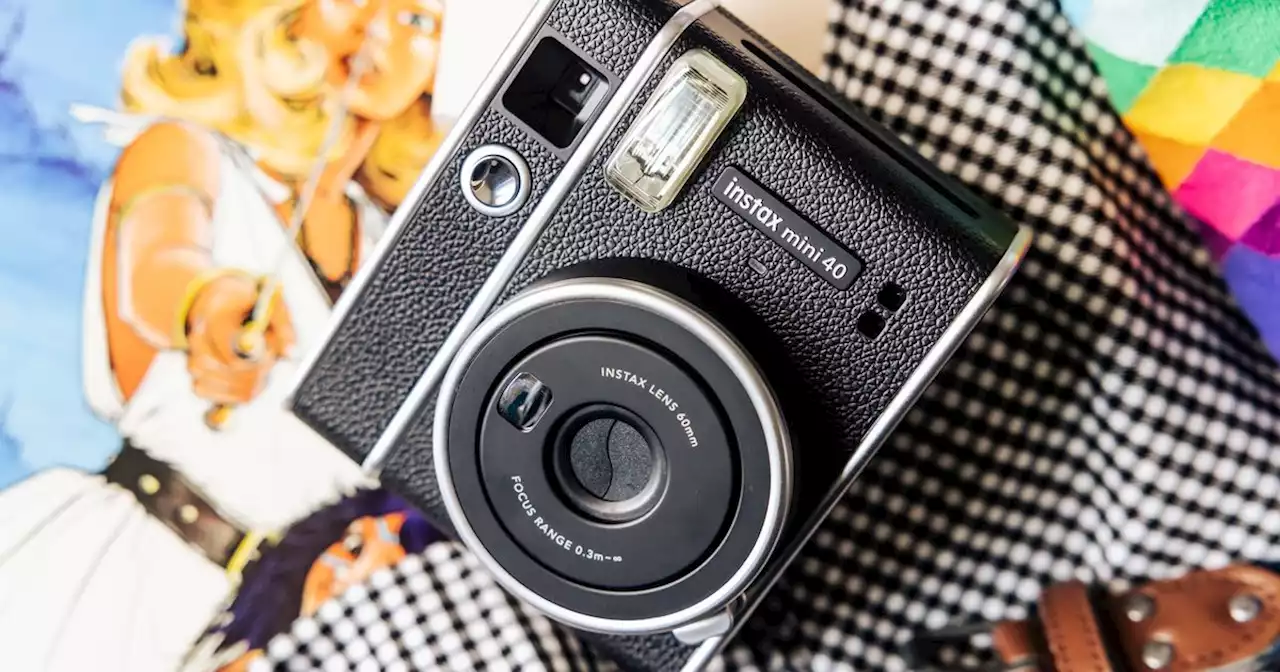 Black Friday 2022 – L'appareil photo instantané Fujifilm Instax Mini 40 '4 étoiles' à 94,00 €