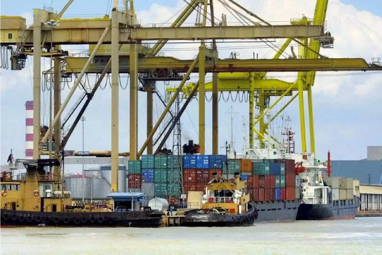 Stats Dept: Malaysia’s export prices inched downward in Oct