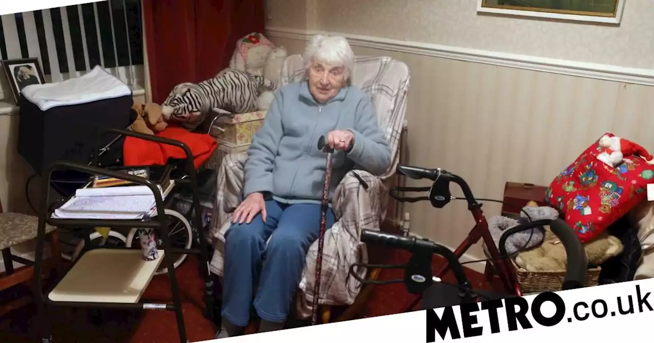 Gran, 80, 'left sitting in a room for a week with asbestos exposed by workman'