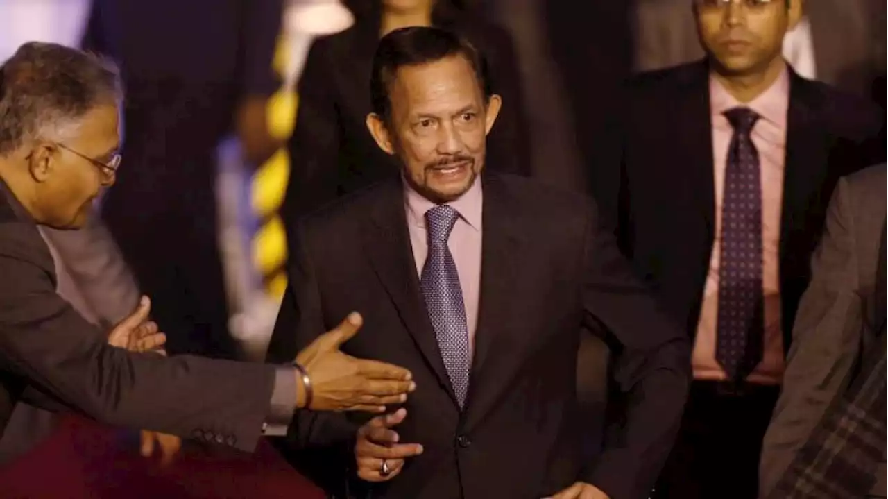 Brunei ruler makes special visit to Malaysia | The Malaysian Insight