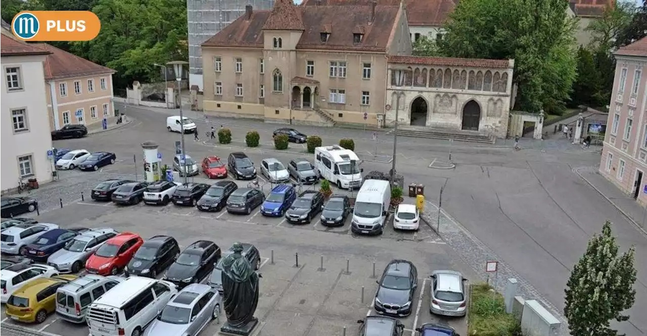 Tiefgaragen-Pläne am Regensburger Emmeramsplatz: Ein Jahr lang ist nichts passiert