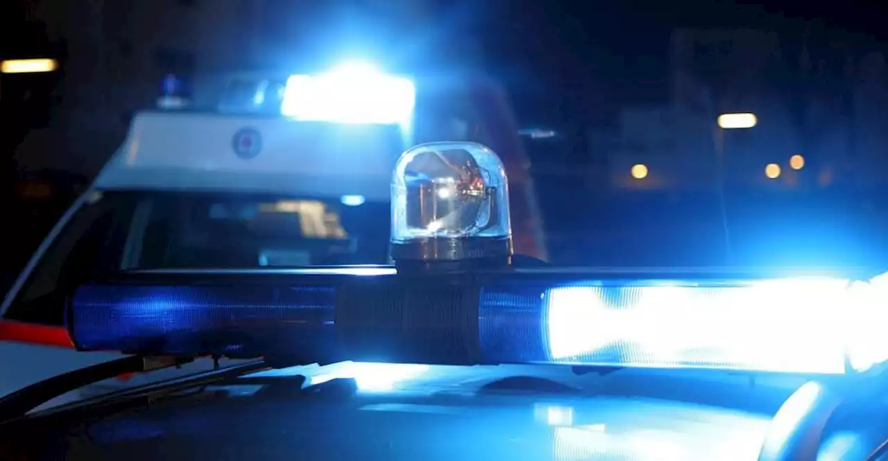 Alkolenker ohne Führerschein fuhr über nicht fertigen Kreisverkehr