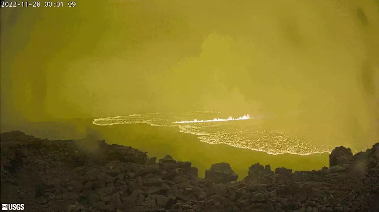 After 40 Years Dormant, World’s Largest Active Volcano Erupts in Hawaii