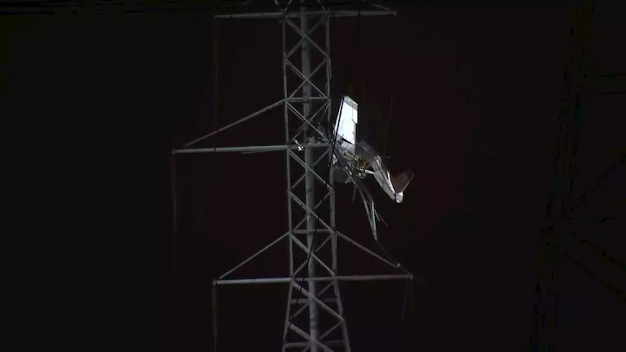 Small Plane Dangles From Power Transmission Tower in Maryland, Thousands Without Power