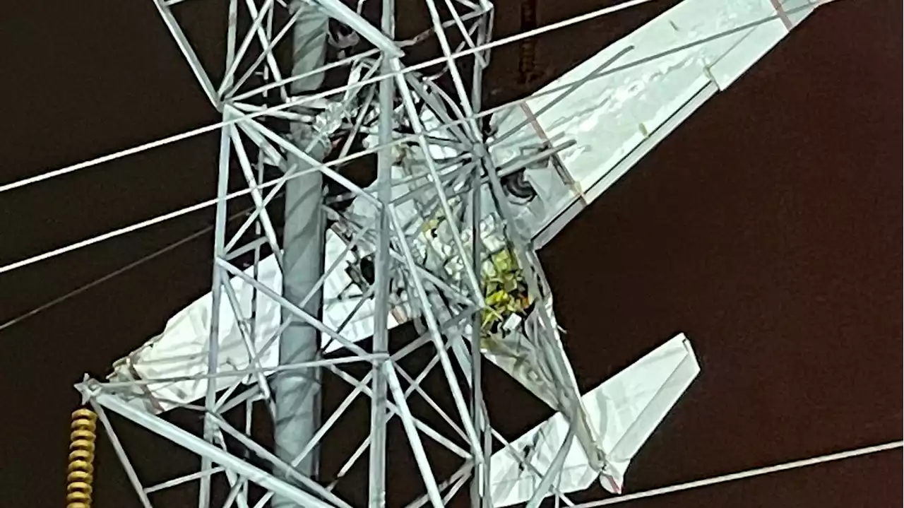 Plane crash into Maryland transmission tower leaves passengers stranded in the air