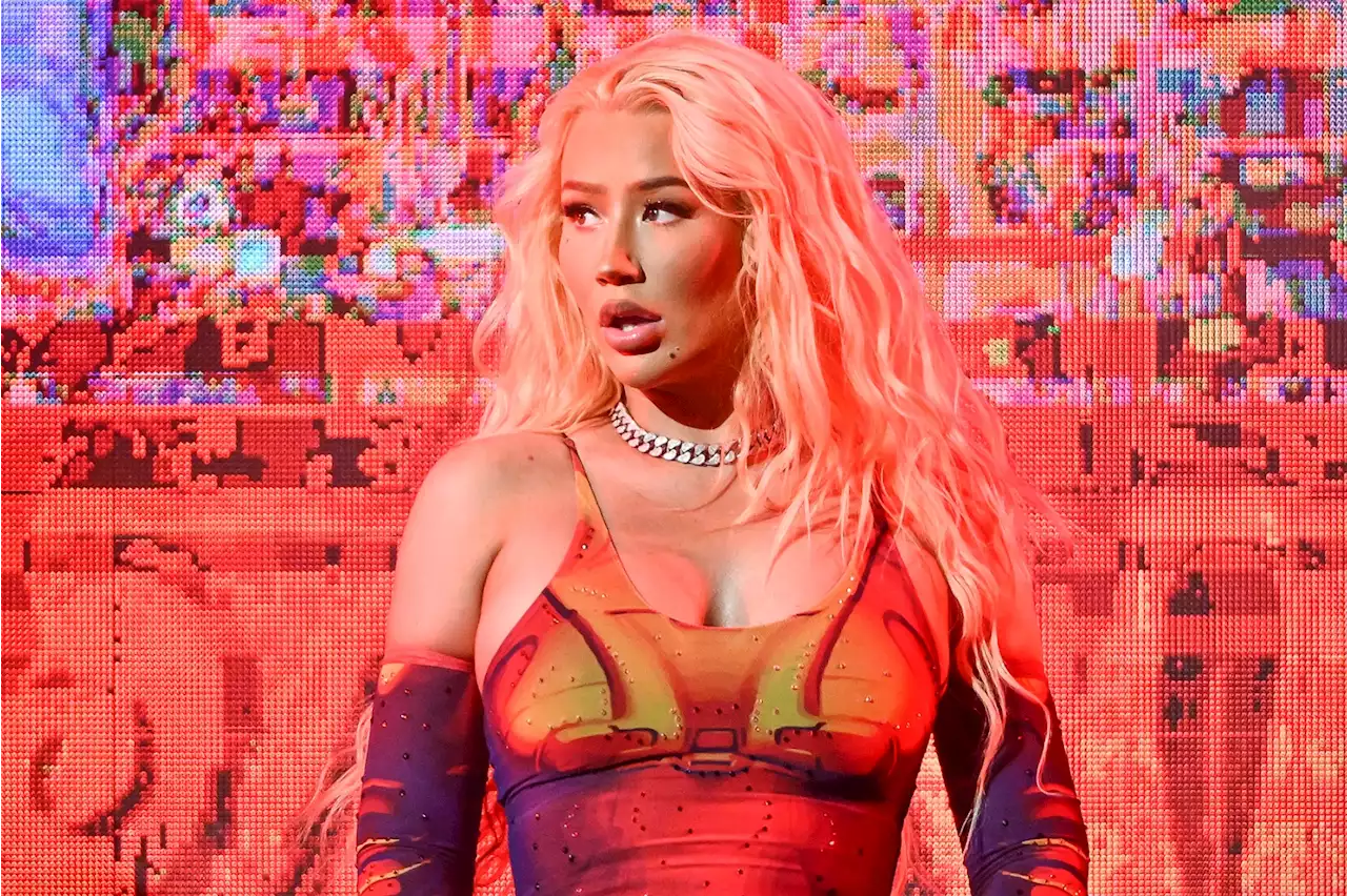 Iggy Azalea Says She Was Unable to Move for 3 Weeks After Back Surgery 'Complications'