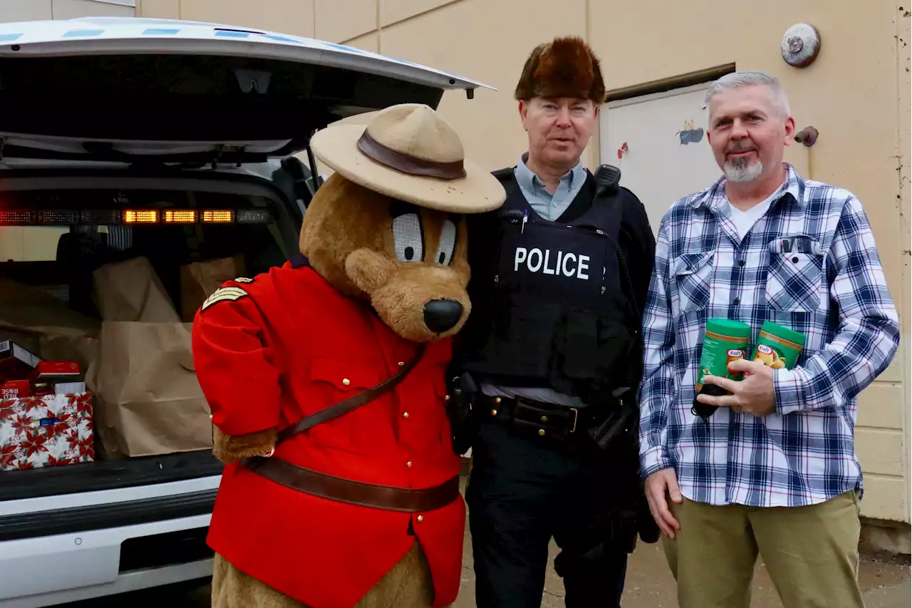 In brief: West Hants RCMP’s Stuff the Cruiser event to support Windsor's food bank returns Dec. 3 | SaltWire