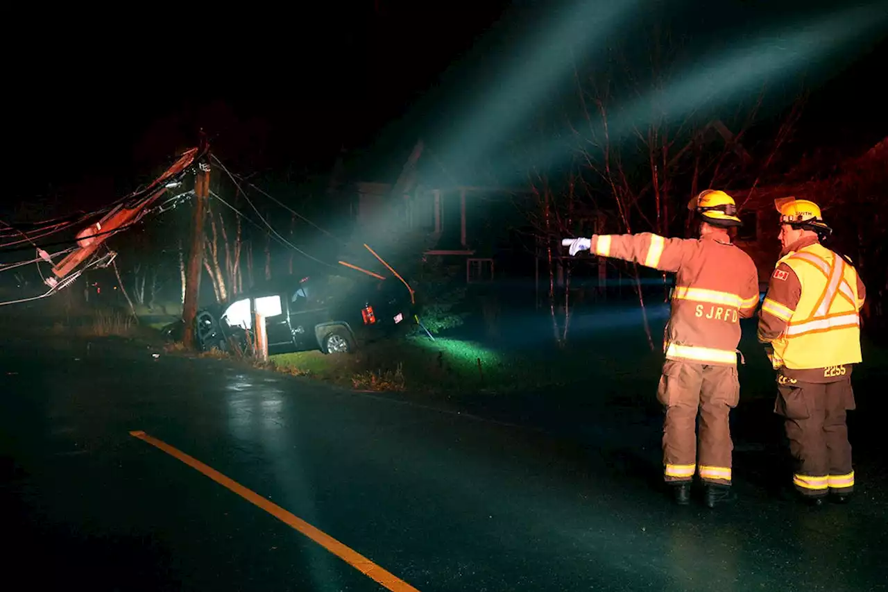 Man in custody after crashing pickup, cracking utiltity pole in Paradise Sunday night | SaltWire