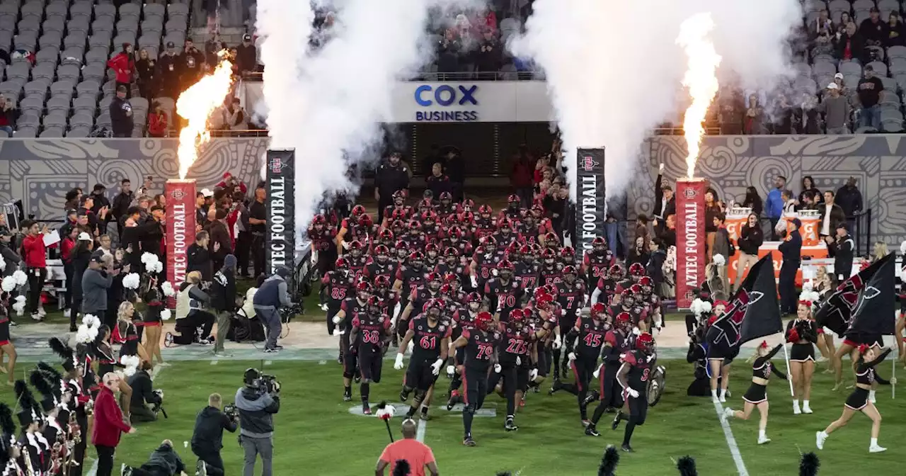 Aztecs will play Middle Tennessee in Hawaii Bowl