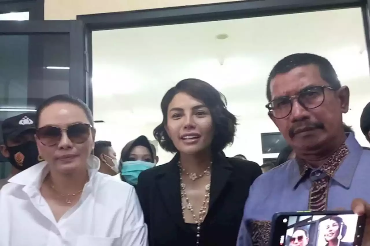 Air Wudhu Jadi Rahasia Wajah Glowing Nikita Mirzani Selama Mendekam di Penjara