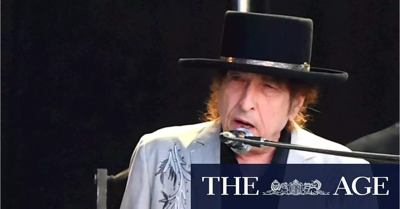 Bob Dylan apologises after being tangled up in book-signing blue