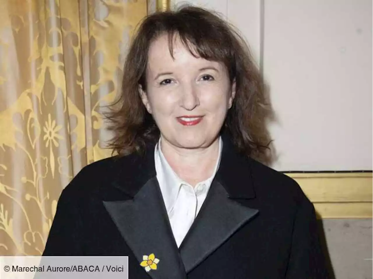 « Ça reste un traumatisme » : Anne Roumanoff fait des confidences sur son divorce avec Philippe Vaillant - Voici