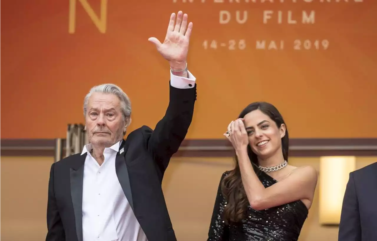 Anouchka Delon donne des nouvelles de son père Alain