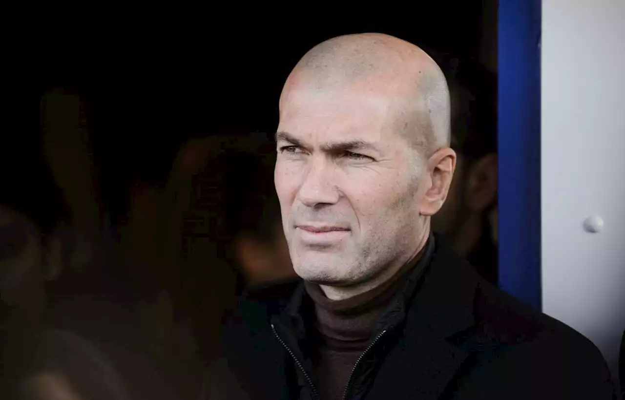 Une équipe de foot rencontre Zidane par hasard dans une station-service