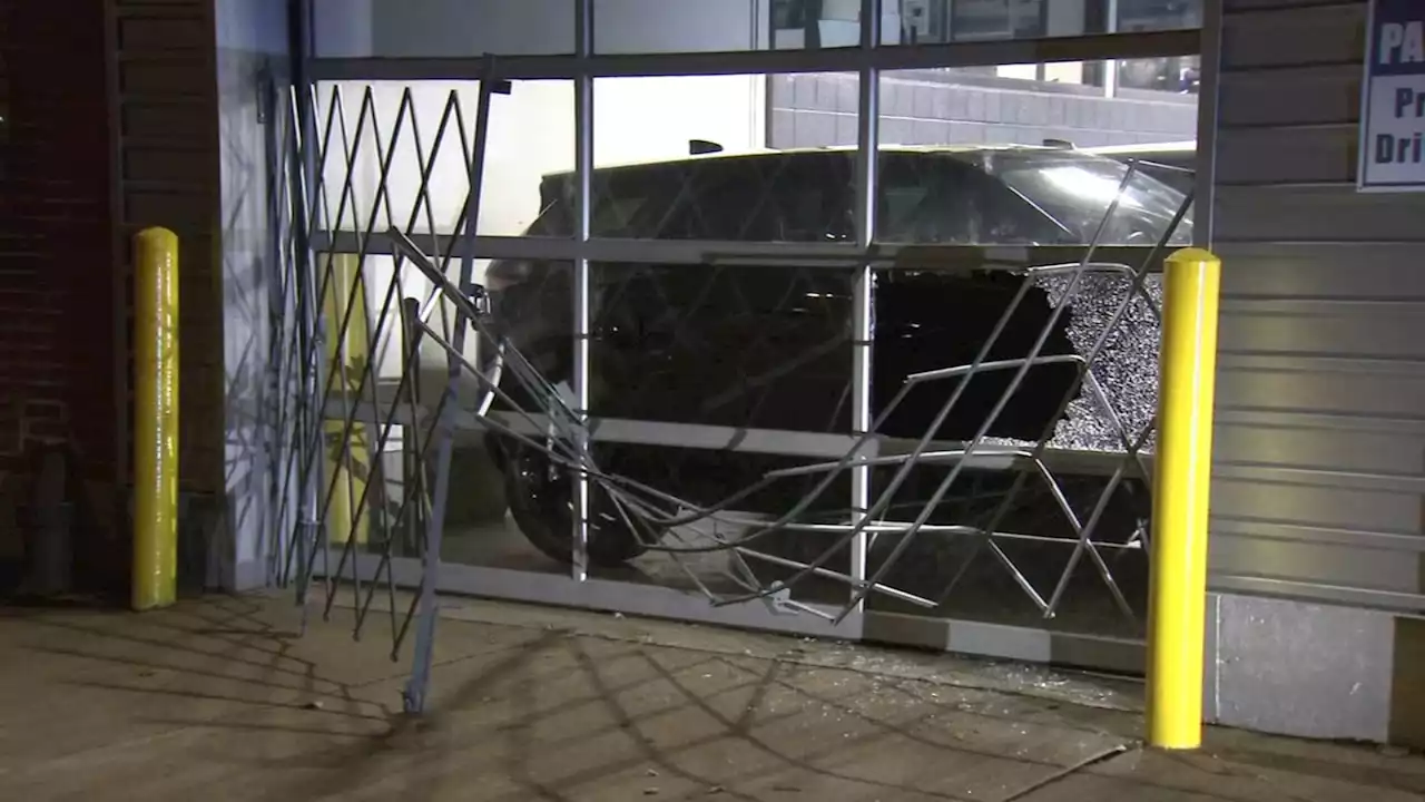 Chicago crime: Group breaks into Jaguar dealership in Bucktown, police say