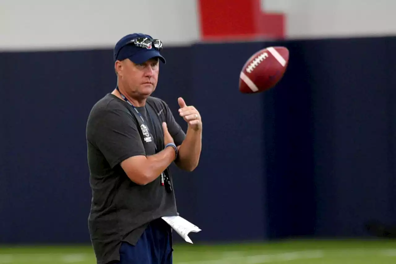 Auburn’s Hugh Freeze agrees to ‘relinquish control’ of social media accounts, per report