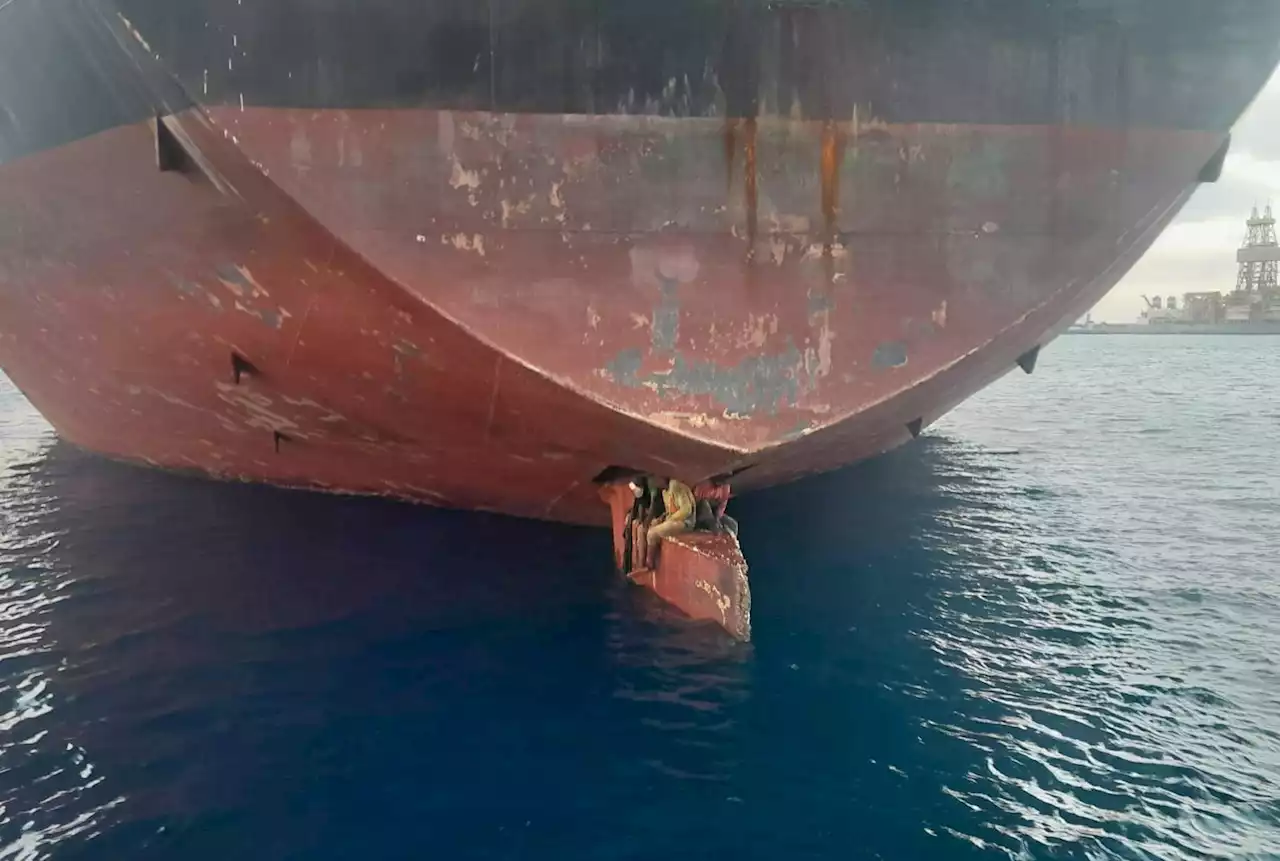 Nigerian stowaways found on ship's rudder in Canary Islands