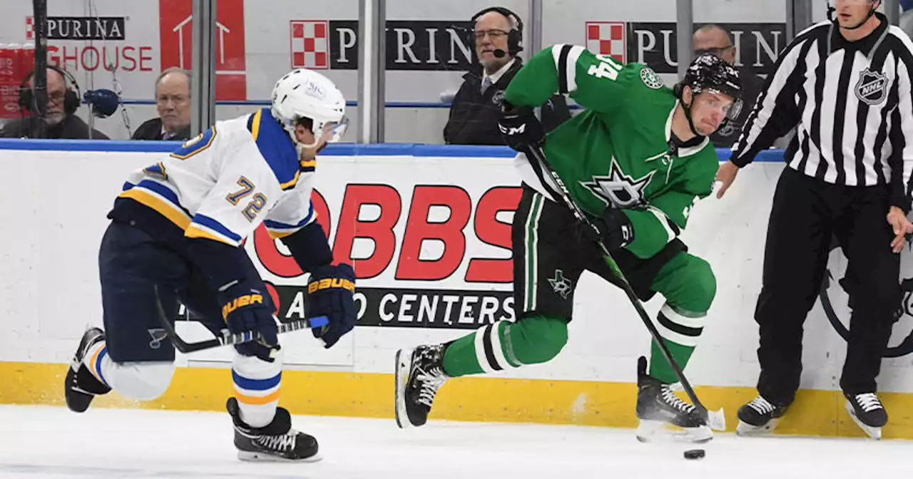 Wedgewood, Robertson lead Stars to 4-1 win over Blues