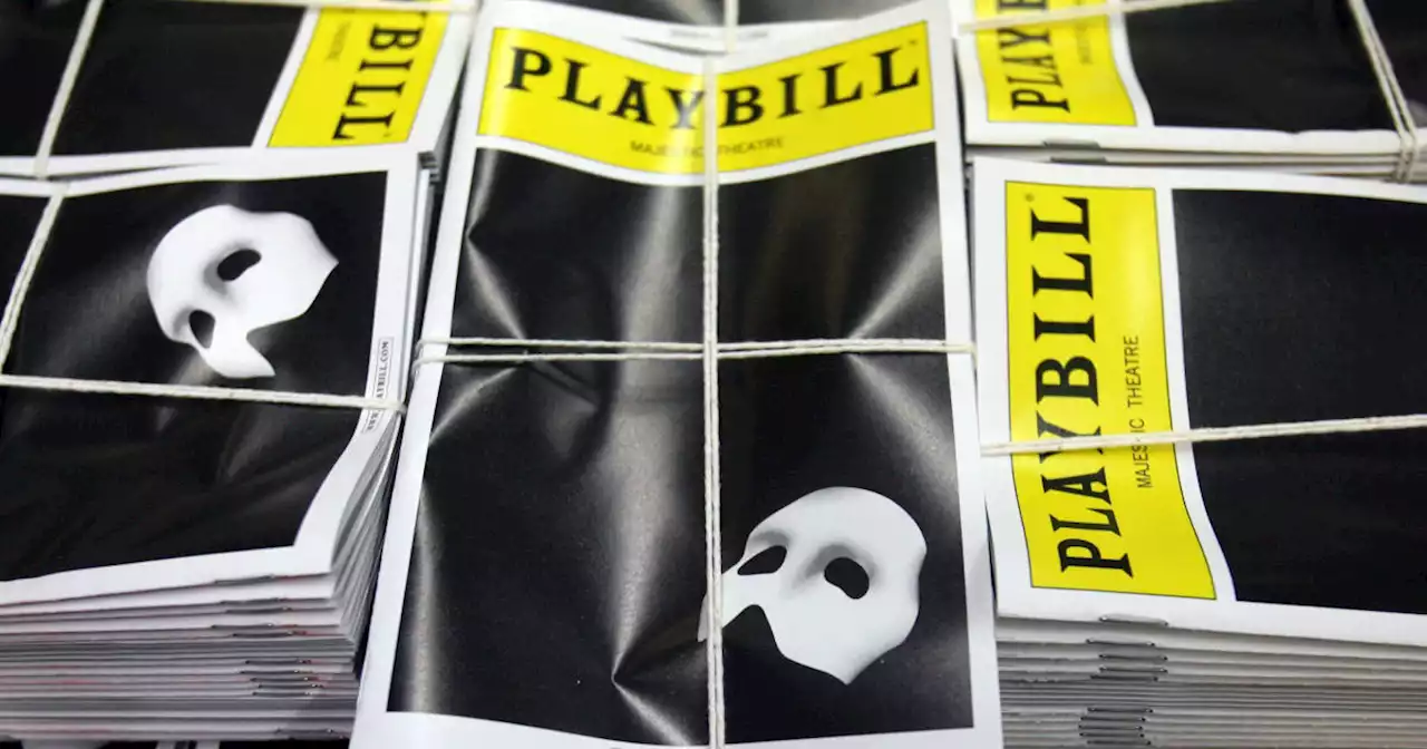 Winning big at box office, 'Phantom of the Opera' extends closing run until mid-April