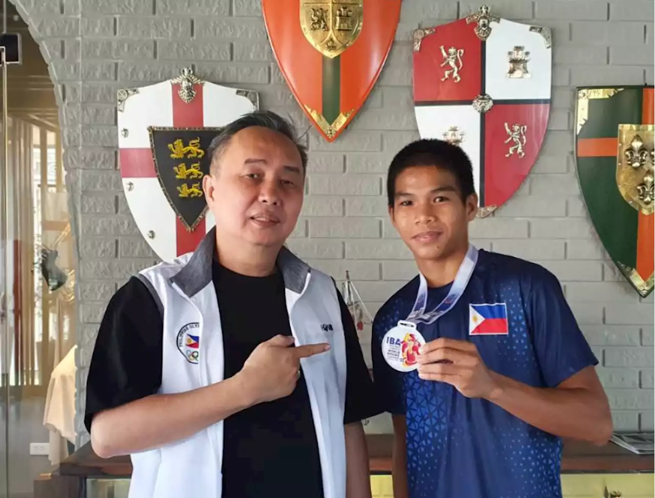 Future looks bright for 17-year-old boxer Ronel Suyom-POC prexy