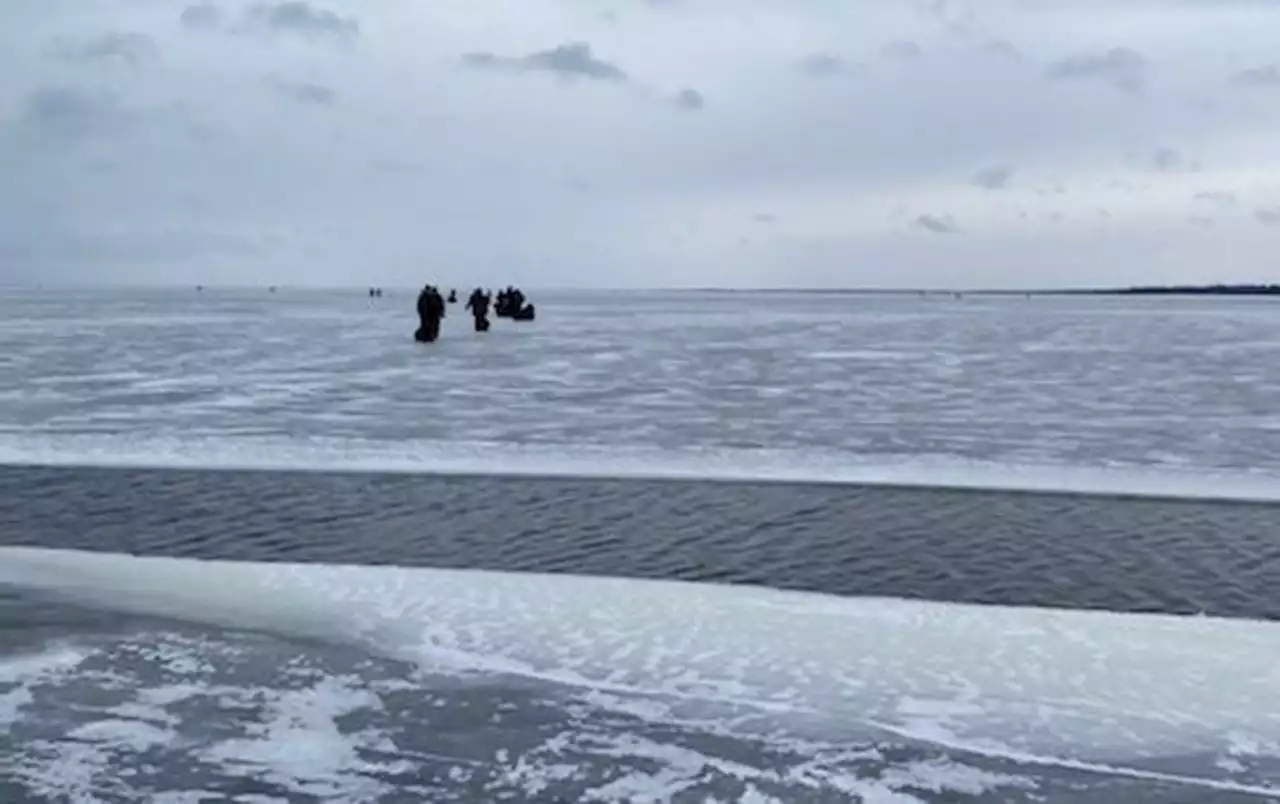 About 200 people fishing on Minnesota lake are rescued after ice breaks free