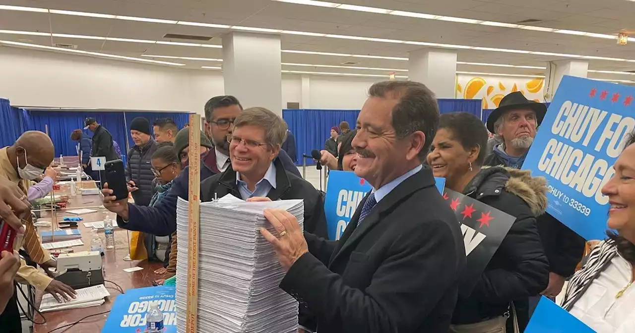 Citing Need for 'New, Inclusive Leadership,' Chuy García Files for Chicago Mayoral Race