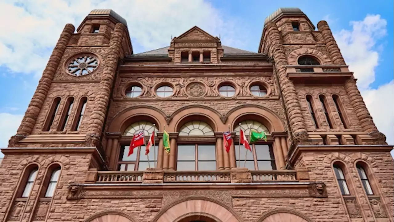 Ontario court strikes down wage-limiting law for public sector workers