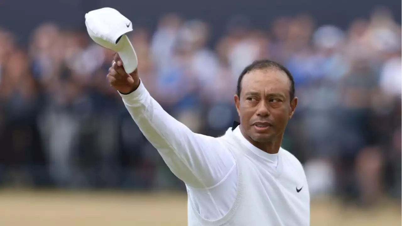 Tiger Woods withdraws from his tournament with foot injury