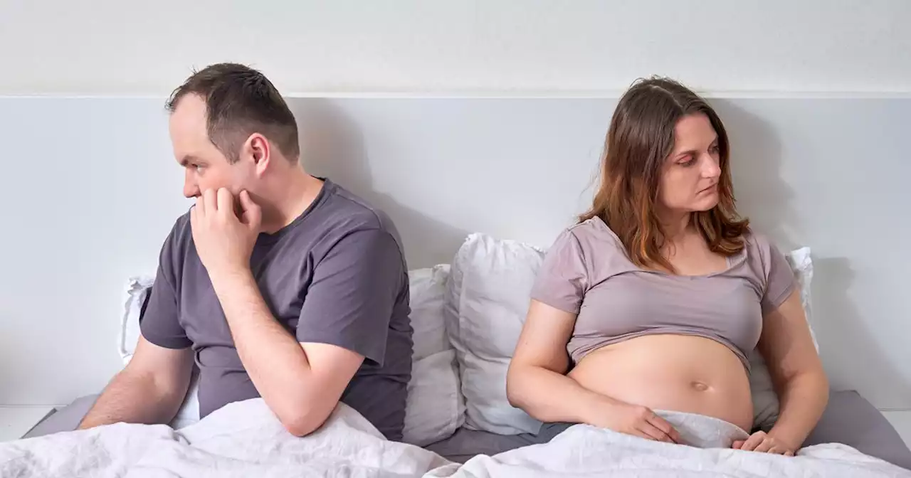 Man slammed for refusing to ditch booze even though it makes pregnant wife sick