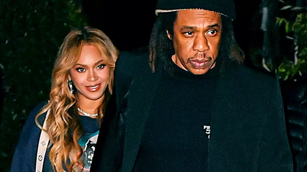 Beyoncé and JAY-Z Hold Hands During Rare Date Night: Pic