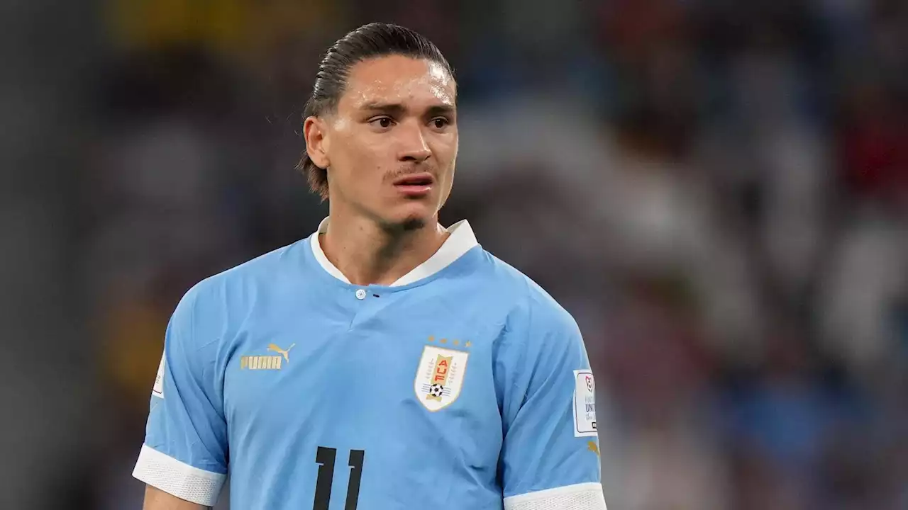 'Can't control the ball' – Pundits slam 'shot' Liverpool star Darwin Nunez in Uruguay defeat