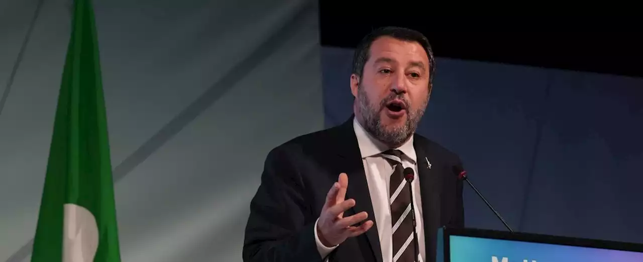 Salvini vuole il Ponte sullo Stretto: 'È prioritario, primi scavi tra due anni'