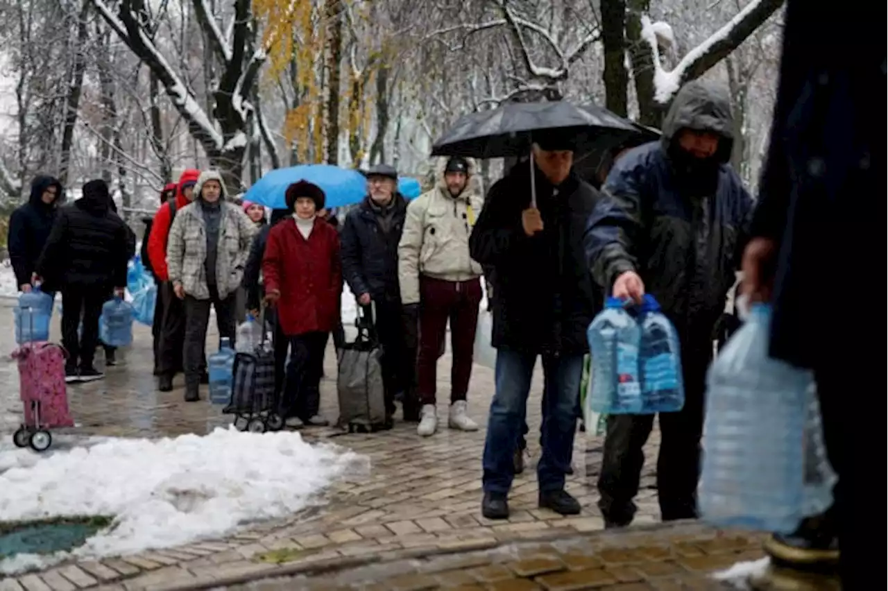 Nato foreign ministers discuss more winter aid for Kyiv