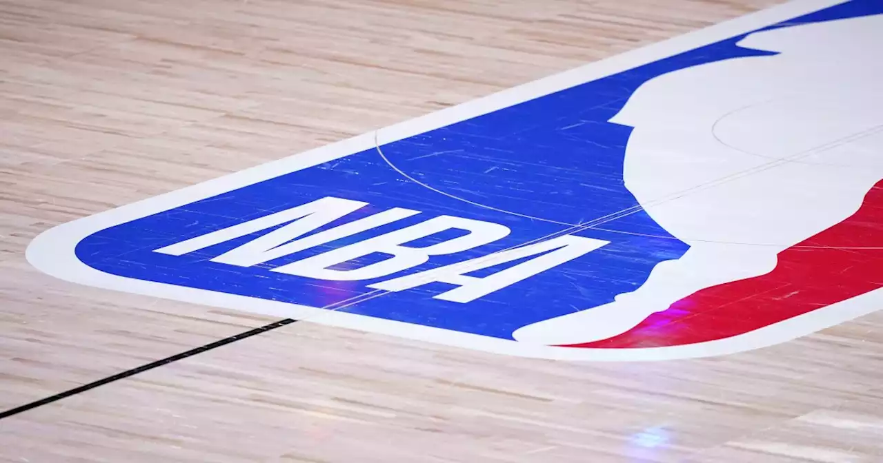 Fan makes $75K half-court shot at Lakers game