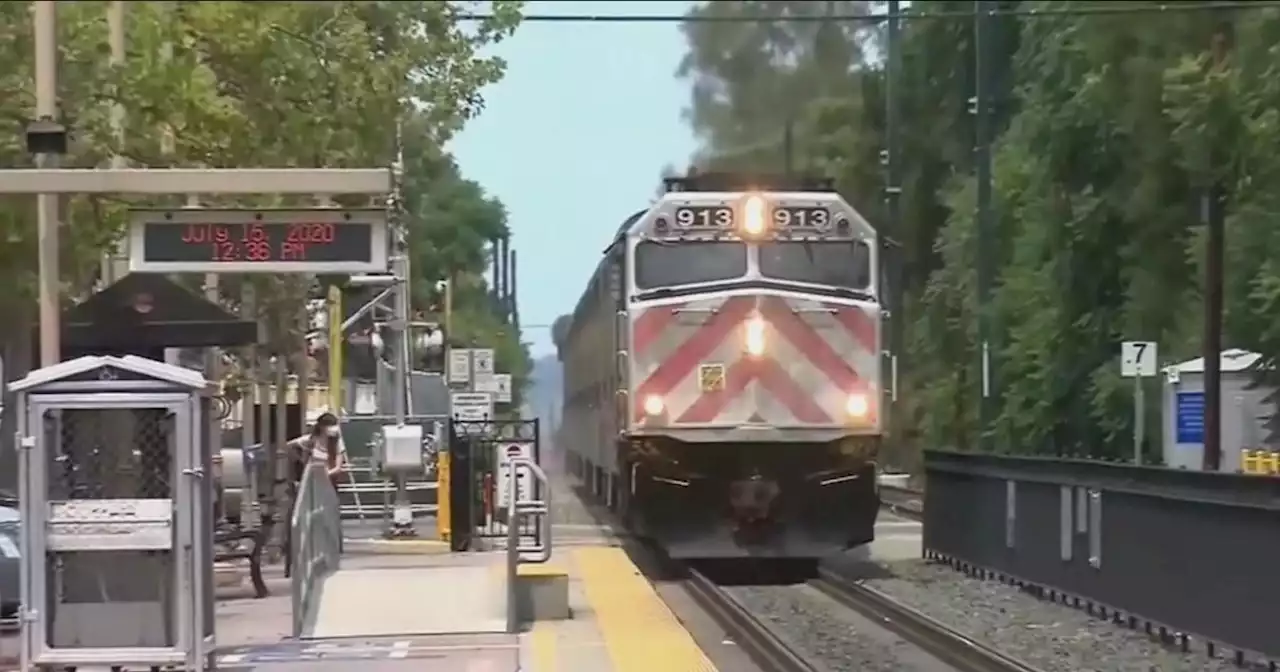 Caltrain strikes, kills person tresspassing on tracks in Santa Clara