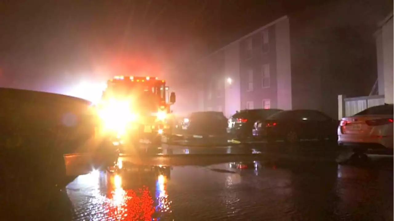 Early-morning fire causes extensive damage to North Side apartment complex; 10 residents displaced