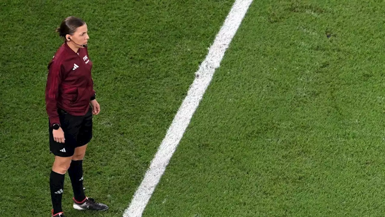 Mondial au Qatar : historique, la Française Stéphanie Frappart va devenir la première femme à arbitrer en Coupe du monde masculine