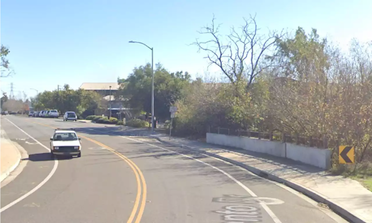 Dead pedestrians lay near San Luis Obispo road for more than a day after police cleared crash