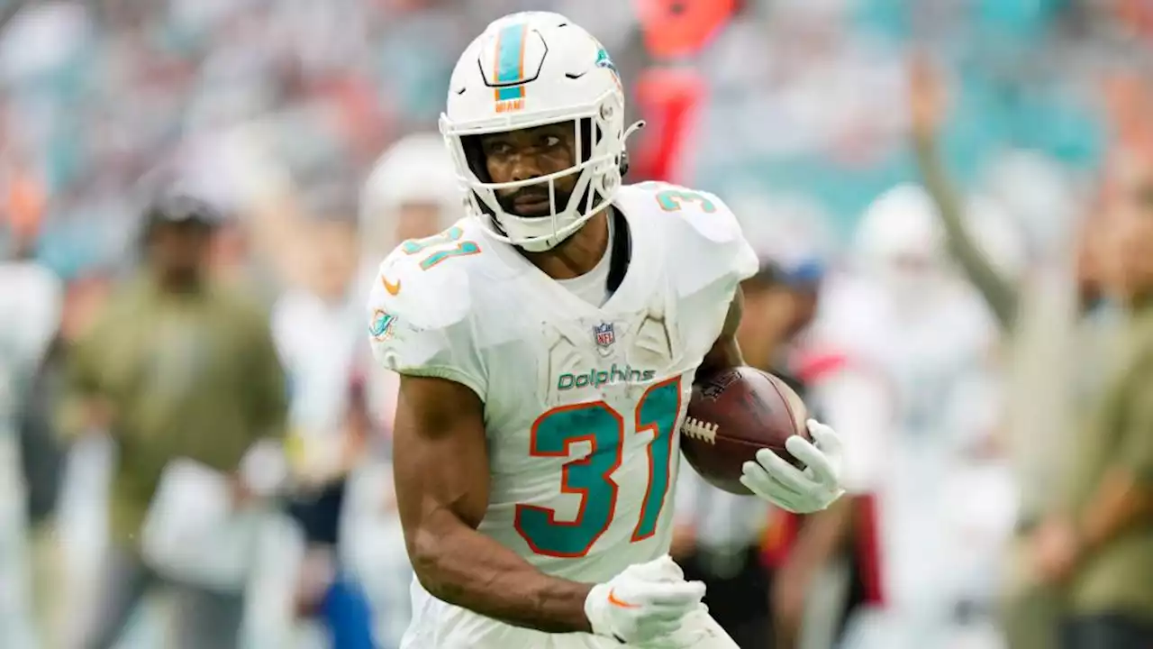 Dolphins’ Raheem Mostert adds context to comments about 49ers’ talent, Jimmy G