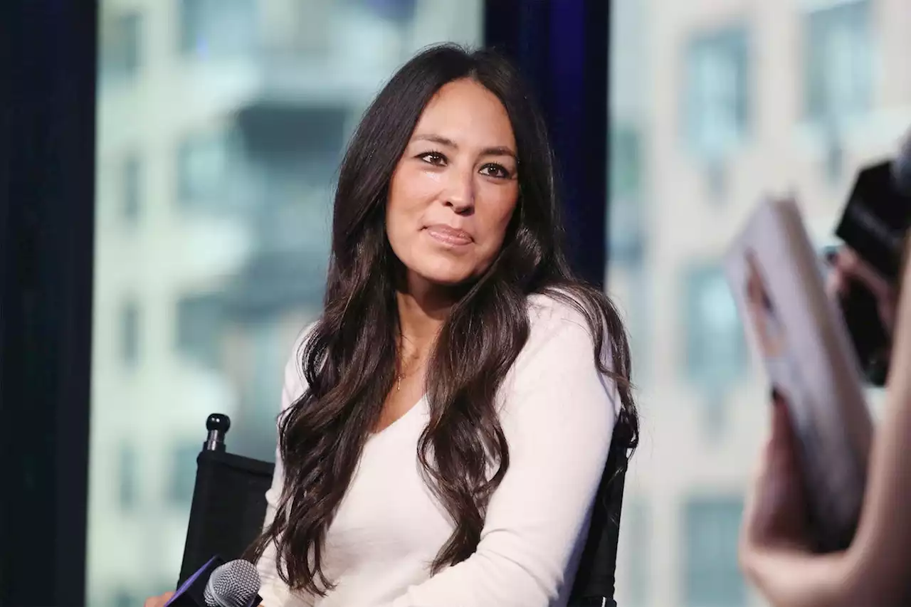 Joanna Gaines Apologized To Her Korean Mom During An Emotional Moment On Her Podcast