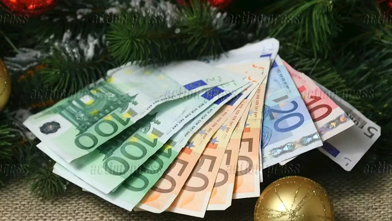 Weihnachtsgeld: Wann Arbeitnehmer Anspruch auf den Bonus haben