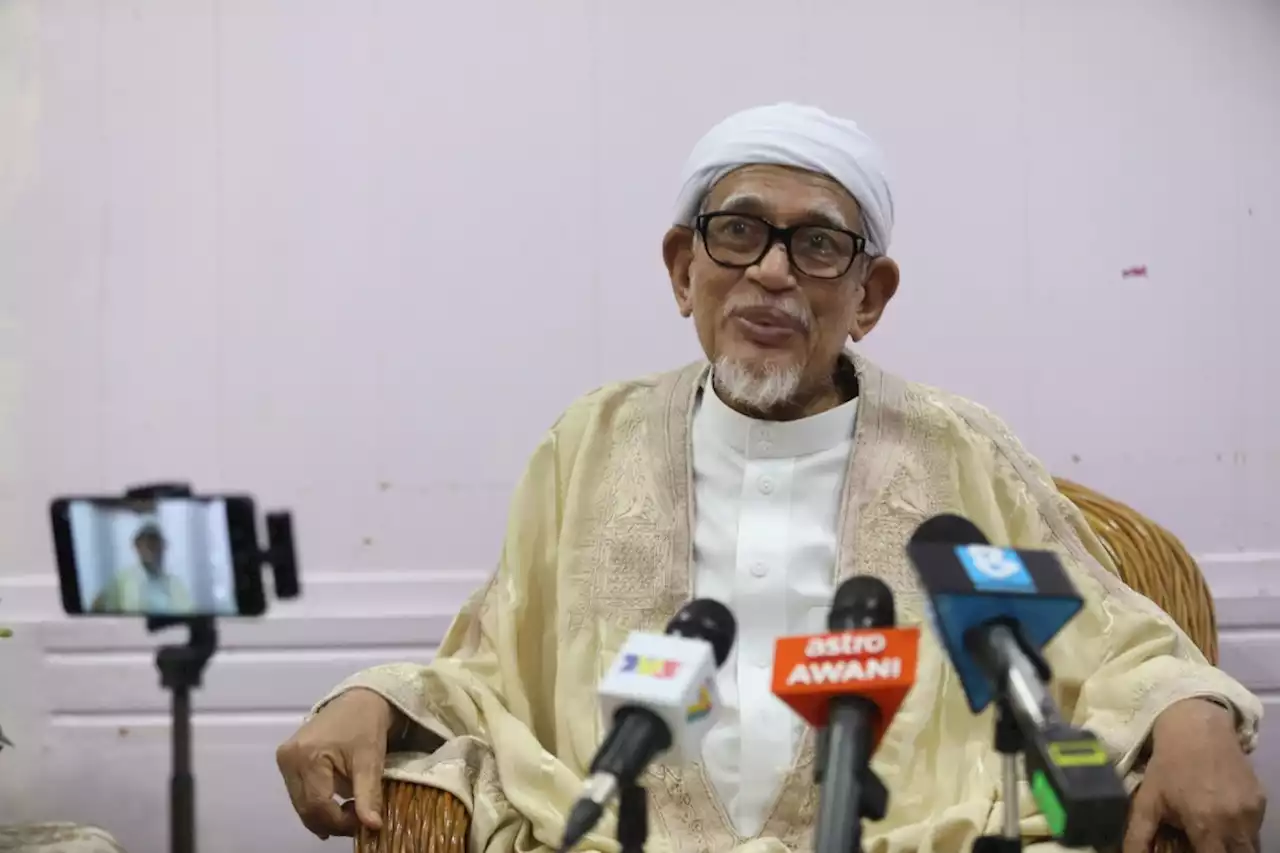 Tak mustahil DAP 'telan' UMNO seperti di Singapura - Abdul Hadi