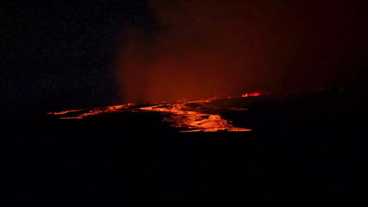 EXPLAINER: What hazards are posed by Hawaii's Mauna Loa?