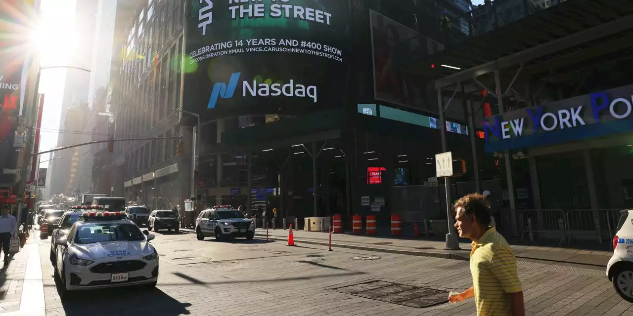 Tech Selloff Catches Up With Private Startups